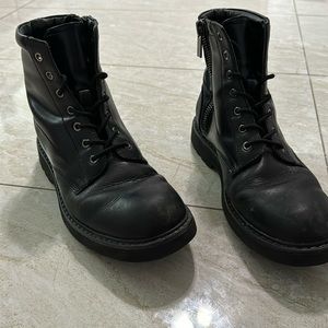 Men combat boots